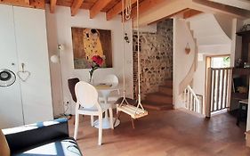 Parking privatif -La Maison Balancoire -Situé Centre historique -La Clef de Honfleur